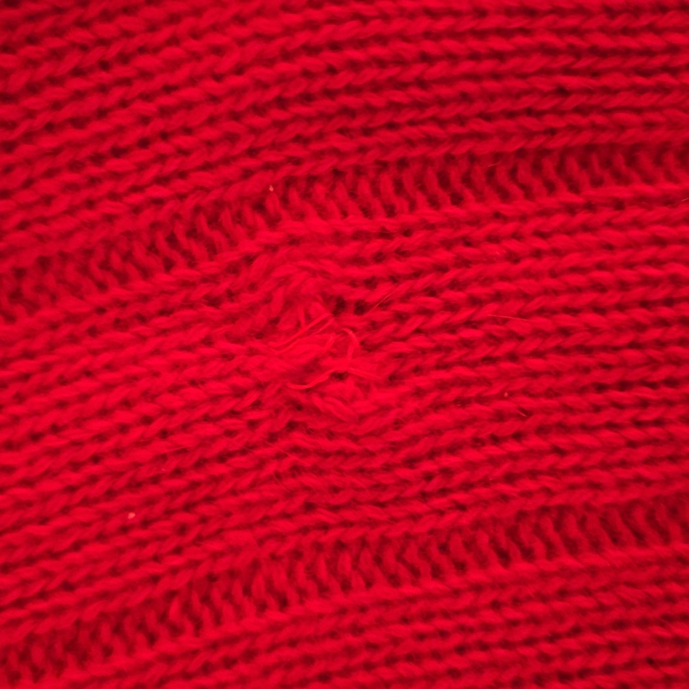 Red Sweater - Picture 6 of 11
